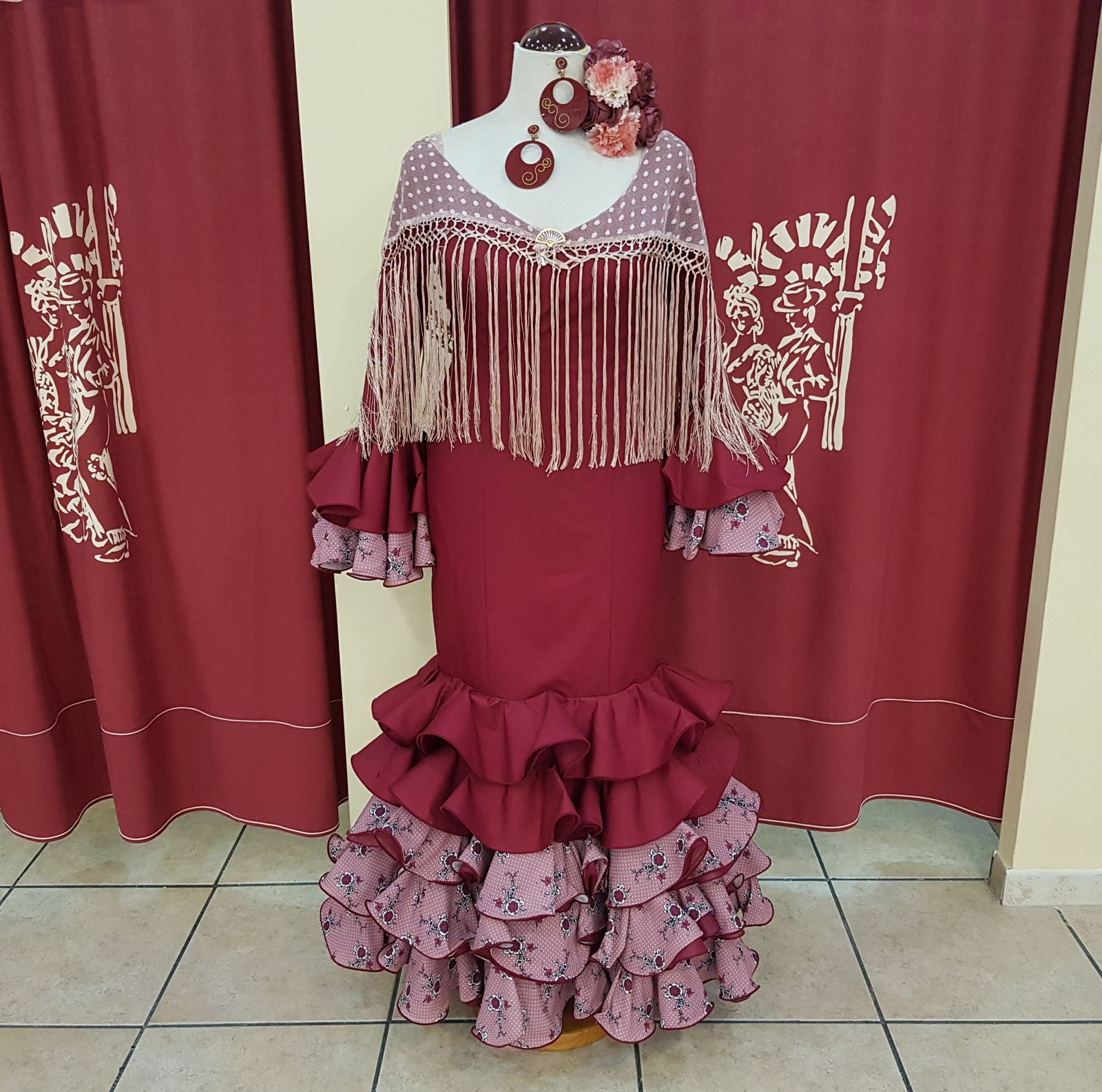 VESTIDO FLAMENCA SEÑORA - Modelo Marbella Plumeti Rojo - PEDROCHE